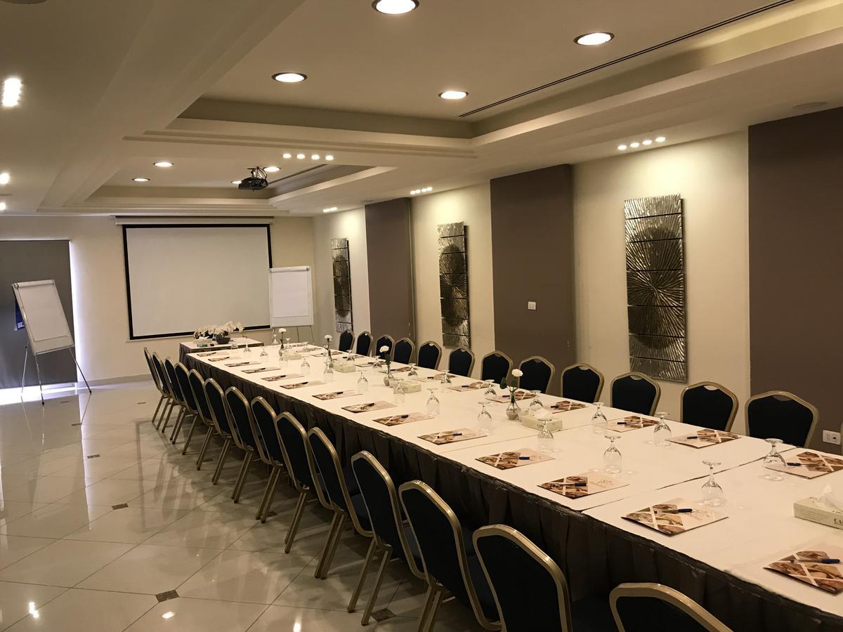 Capri Hotel Suites Amman Eksteriør bilde