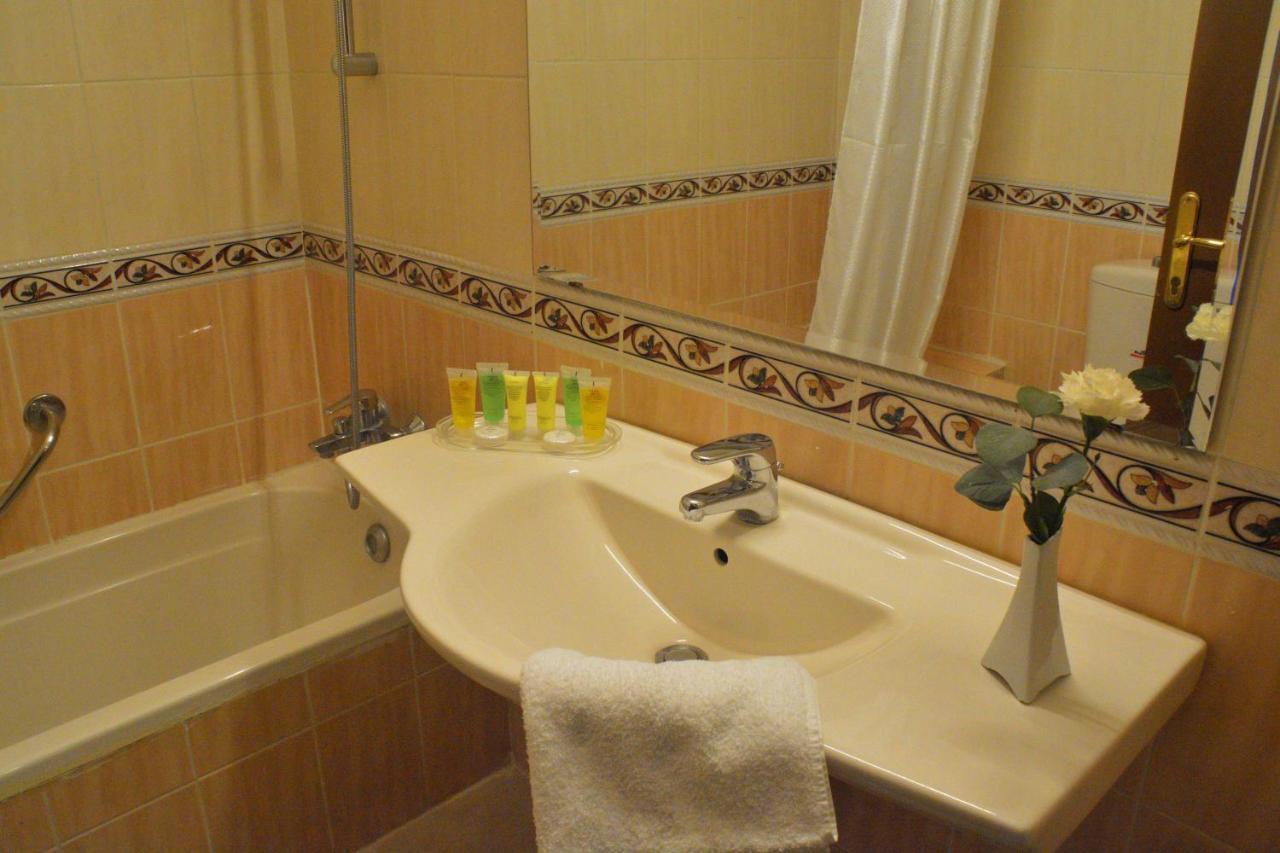 Capri Hotel Suites Amman Eksteriør bilde